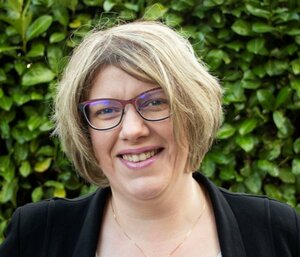 Mme Virginie CLEMENT